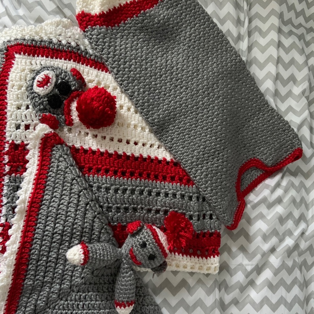 “Handmade” Crochet baby set!